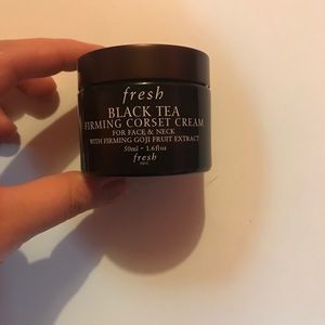 Fresh black tea firming corset cream